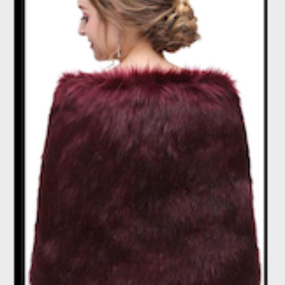 Burgundy Faux Fur Oversized Shawl/Wrap satin lined - Picture 7 of 10